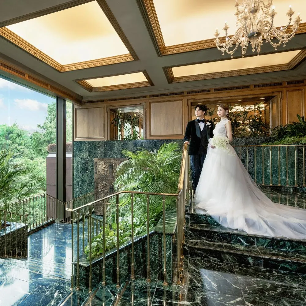 引き振袖 緑茶地 鳳凰に花 豪華 新婦 結婚式 花嫁 挙式 披露宴 アートホテル小倉ニュータガワでの優雅な結婚式