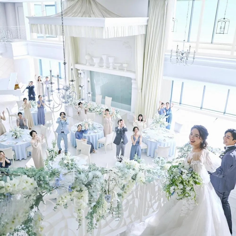 衣装・ドレス | 結婚式場は横浜のアルカンシエル luxe mariage 衣装・ドレス | 結婚式場は横浜のアルカンシエル luxe mariage