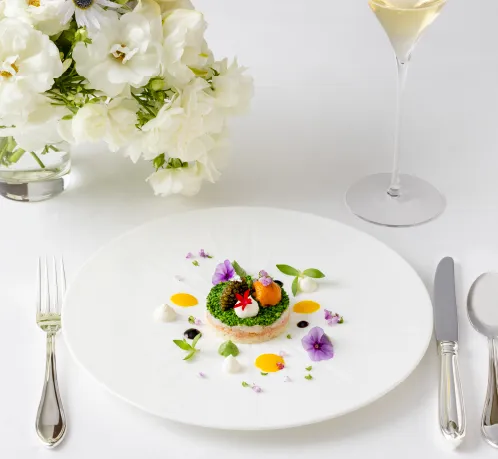 プロフェッショナルが腕を振るうスペシャル料理をご試食