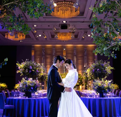 パレスホテル東京が誇るトップフラワーアーティストがおふたりの空間をプロデュース