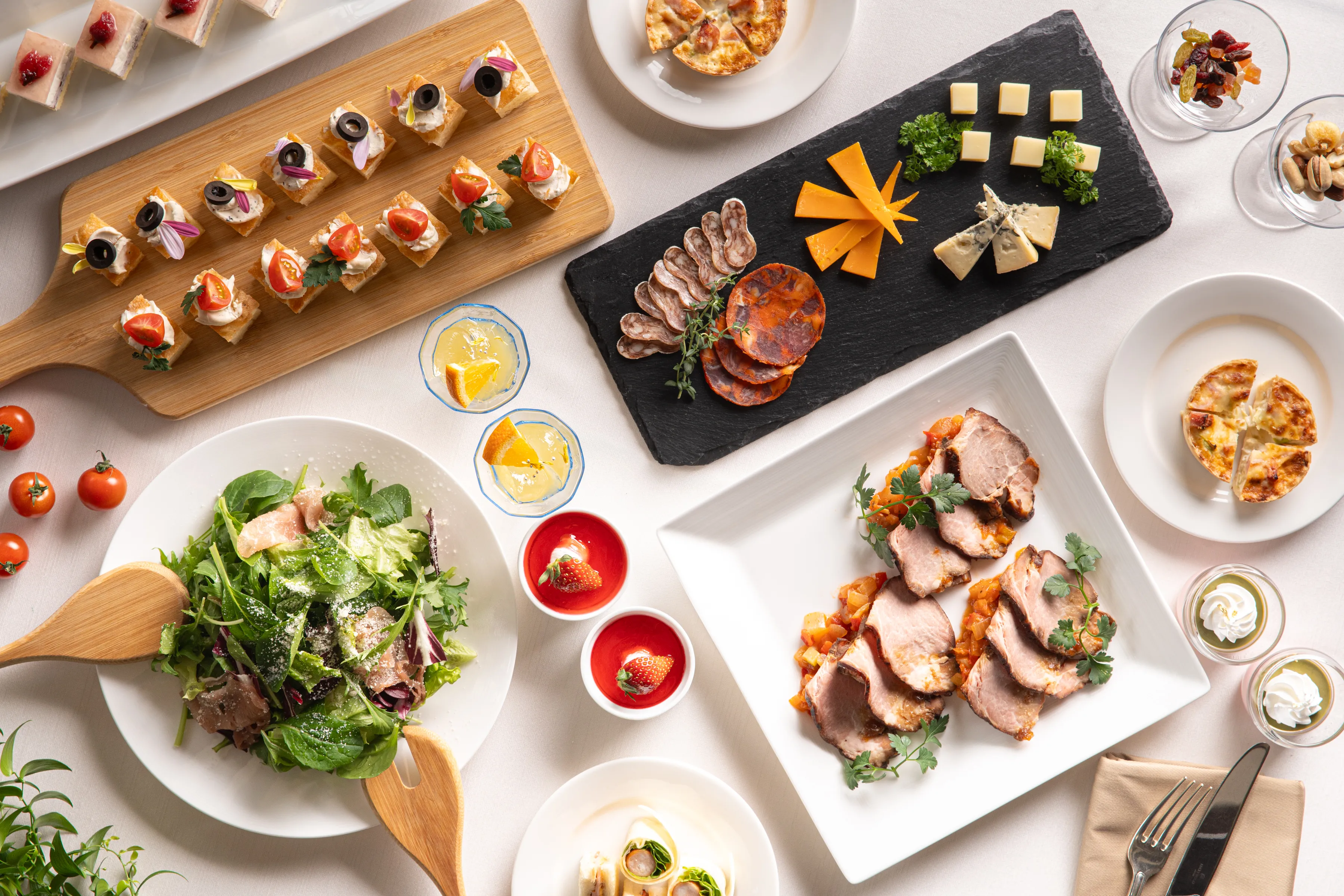 ビュッフェ料理