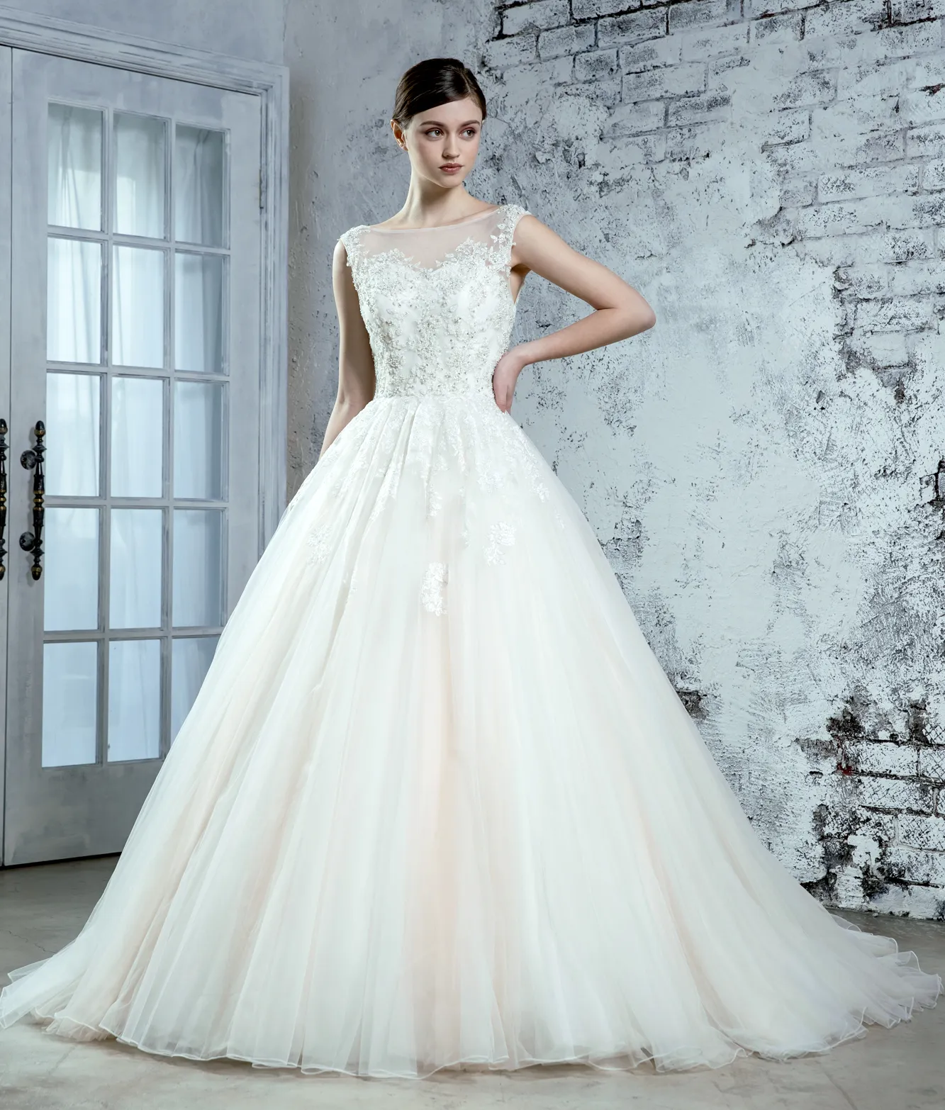 ドレス | 【公式】香川県宇多津町の結婚式場│瀬戸内海を一望